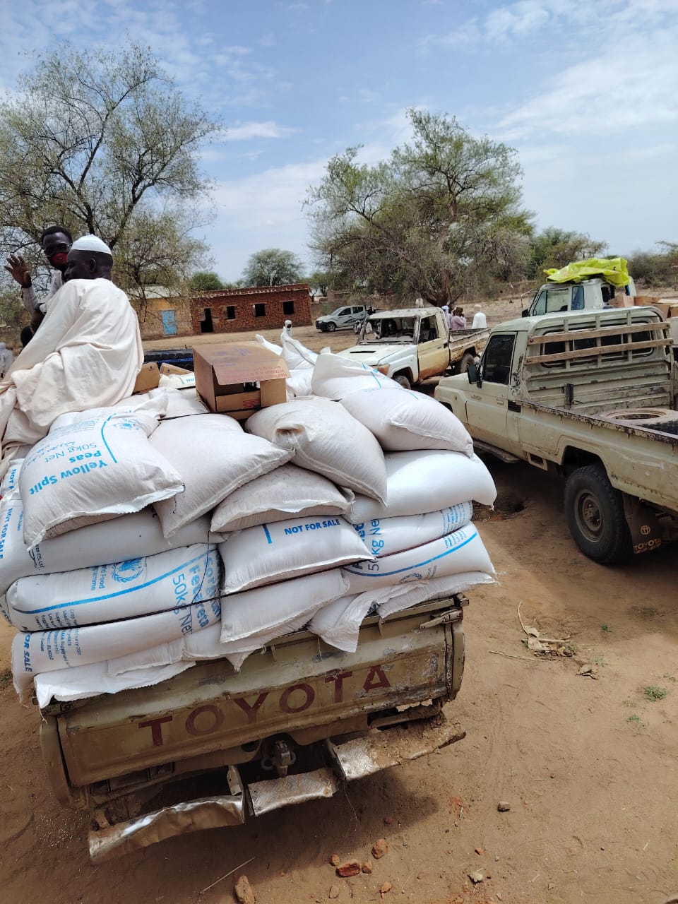 Al-Rayan Social Development Organization Conducts General Food Distribution in Birkasaira Cluster, Saraf Omra Locality